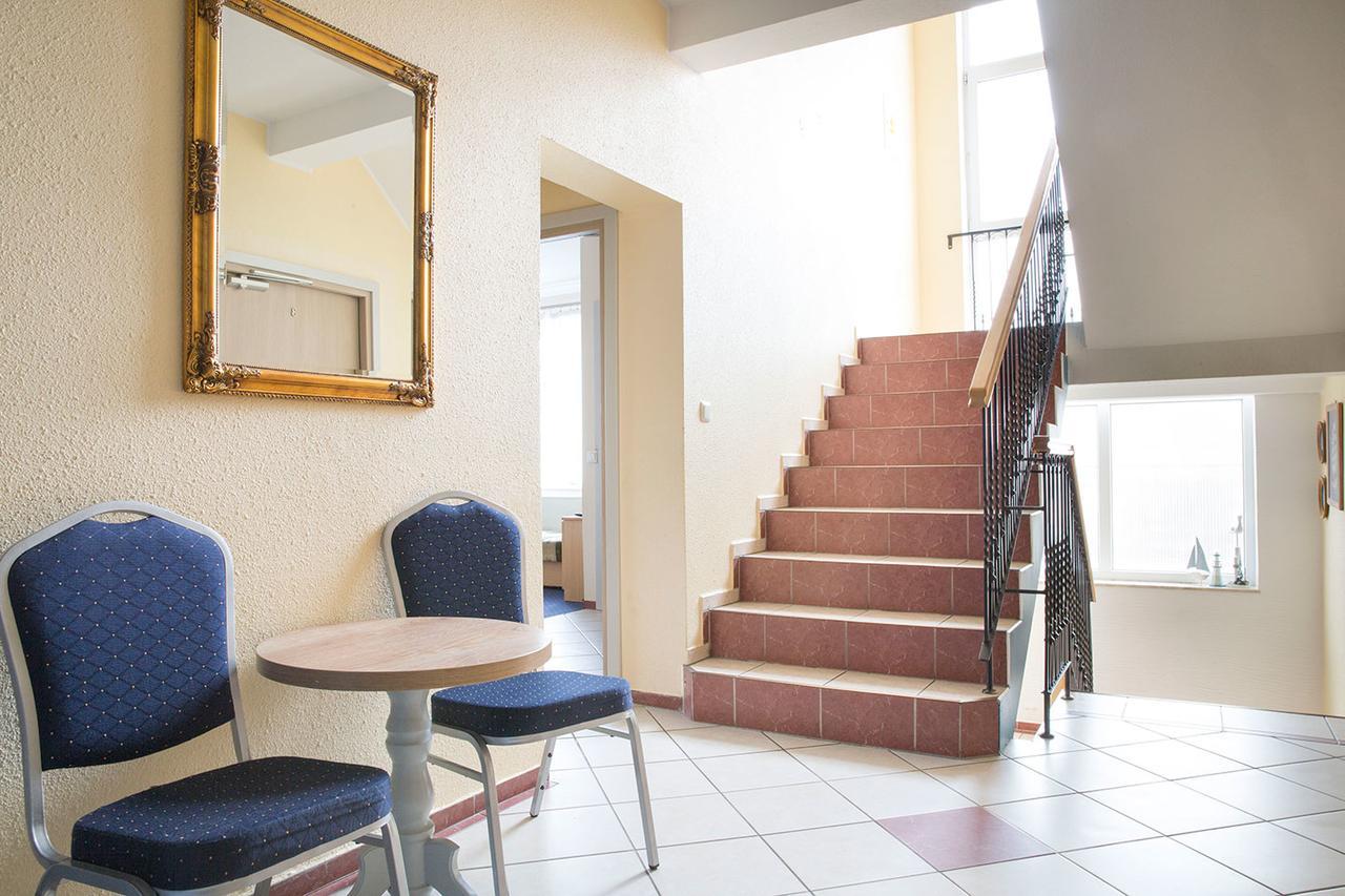 Osrodek Wczasowy Dagmor Bed & Breakfast Ustka Exterior foto