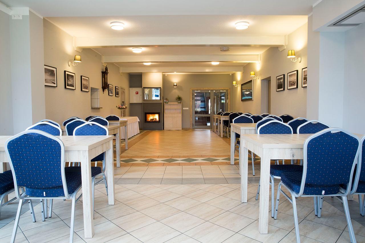 Osrodek Wczasowy Dagmor Bed & Breakfast Ustka Exterior foto